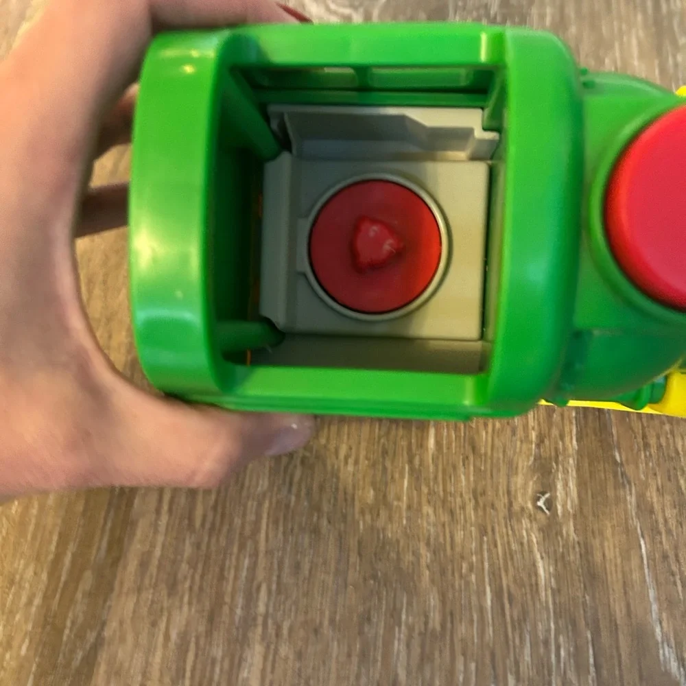 Fisher Price Little People Friendly Passenger Train Sound Light as is. Works